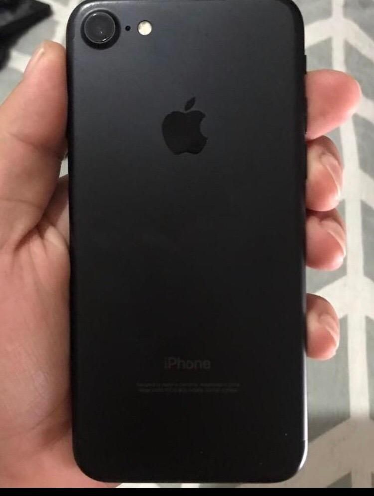 iPhone 7 mate de 128 Gigas negociable