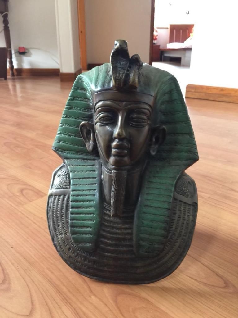 Escultura de Bronce Tutankamon