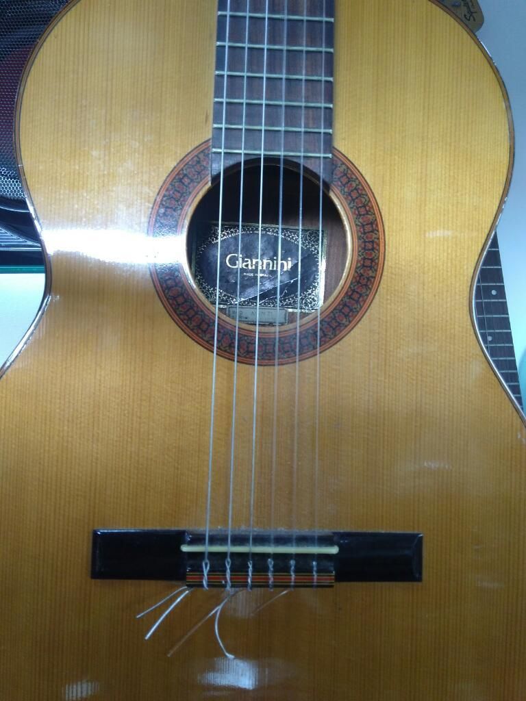 Guitarra Clásica Giannini Natural