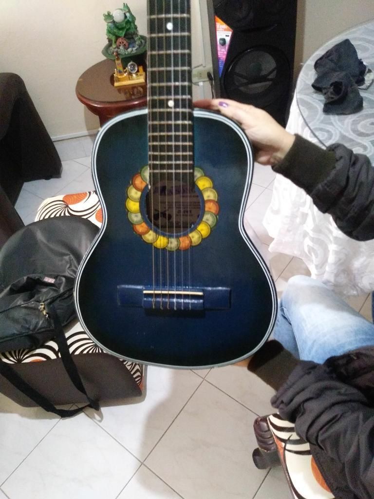 Guitarra Infantil