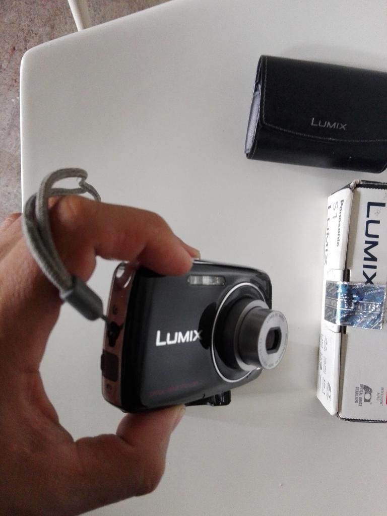 Camara Panasonic S1