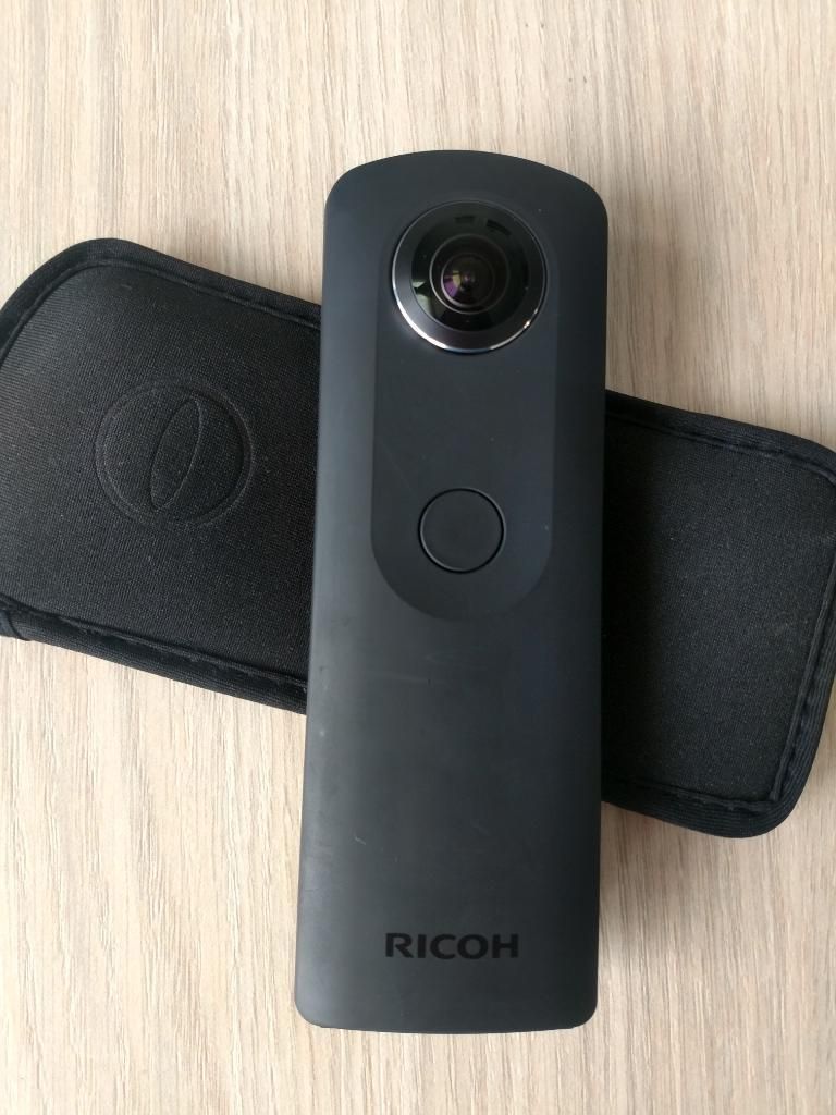 Camara Theta V 360