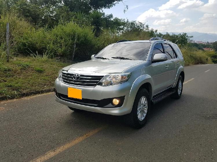 Toyota Fortuner Urbana