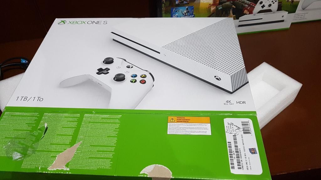 Xbox One S (1 Tb) Barato 2 Contoles