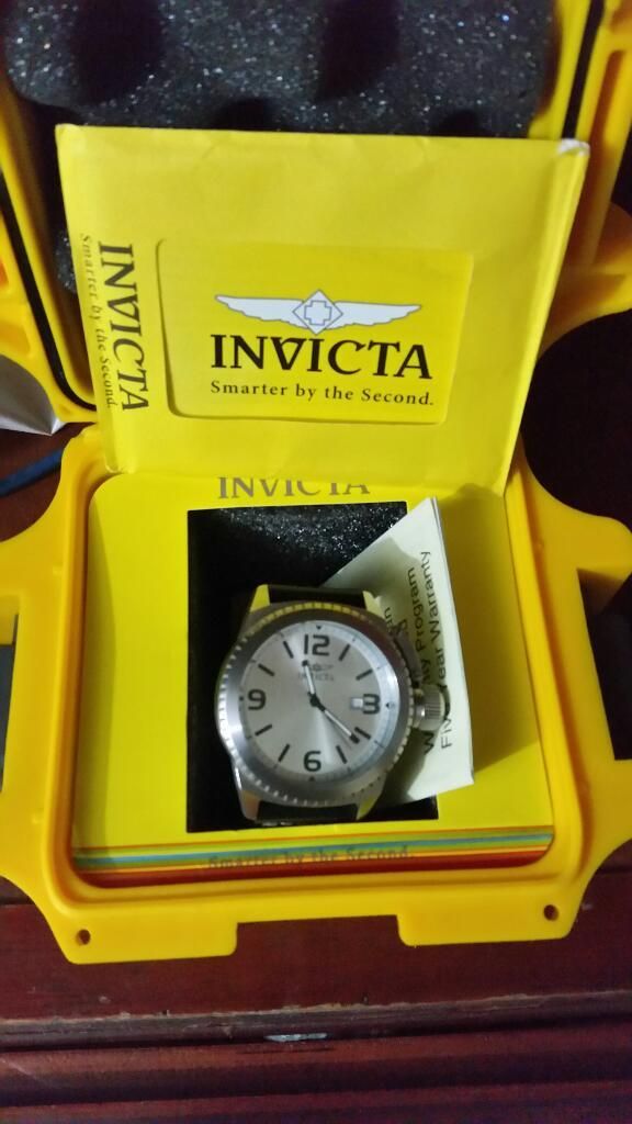 Reloj Invicta Como Nuevo