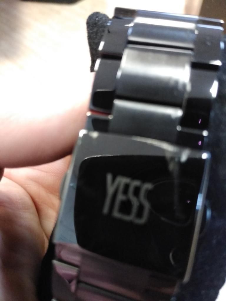 Vendo Reloj Yess Negro