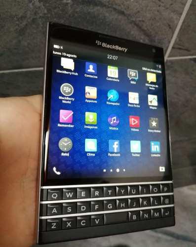 Blackberry Passport Como Nueva. Libre Todo Operador