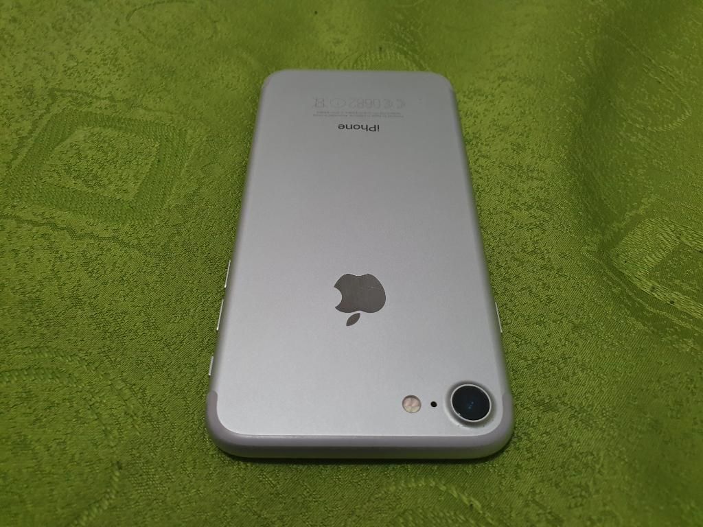 iPhone 7 32g Plata Usado