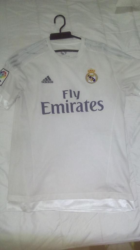 Camiseta Real Madrid Blanca  Talla M Original