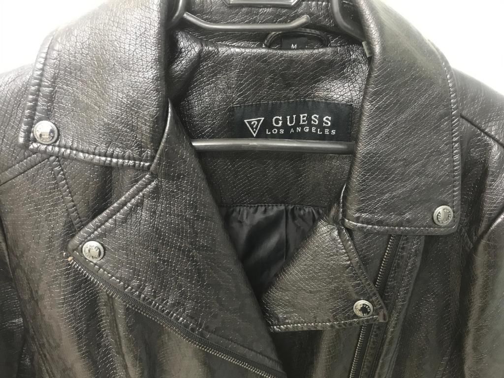 Chaqueta de cuero Guess Nueva para mujer... hermosa!!