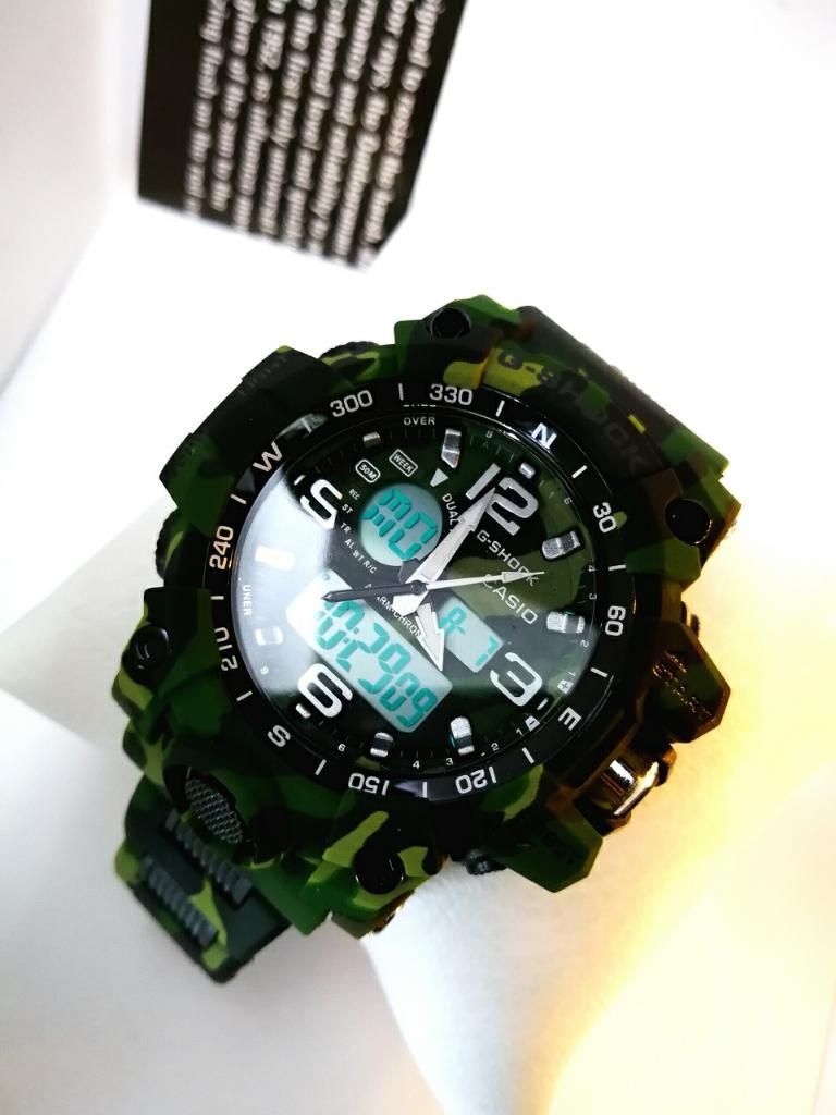 Reloj Funcional con Luz