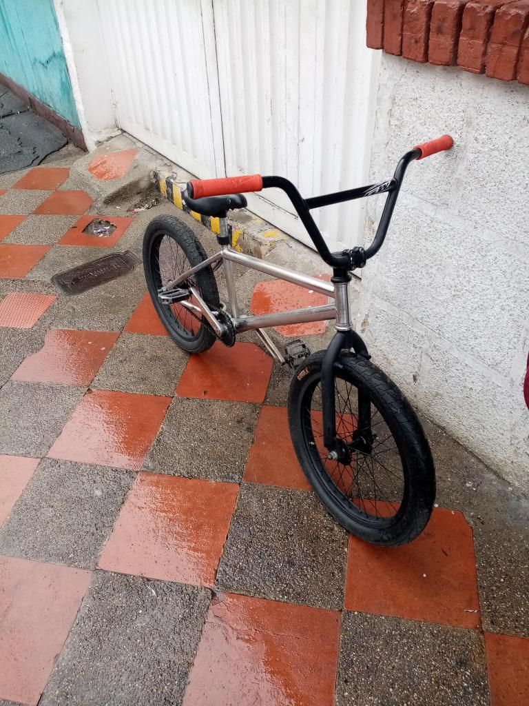 Se vende bicicleta rin 20 bmx