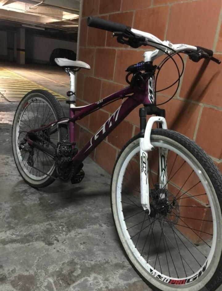 VENDO BICICLETA GW