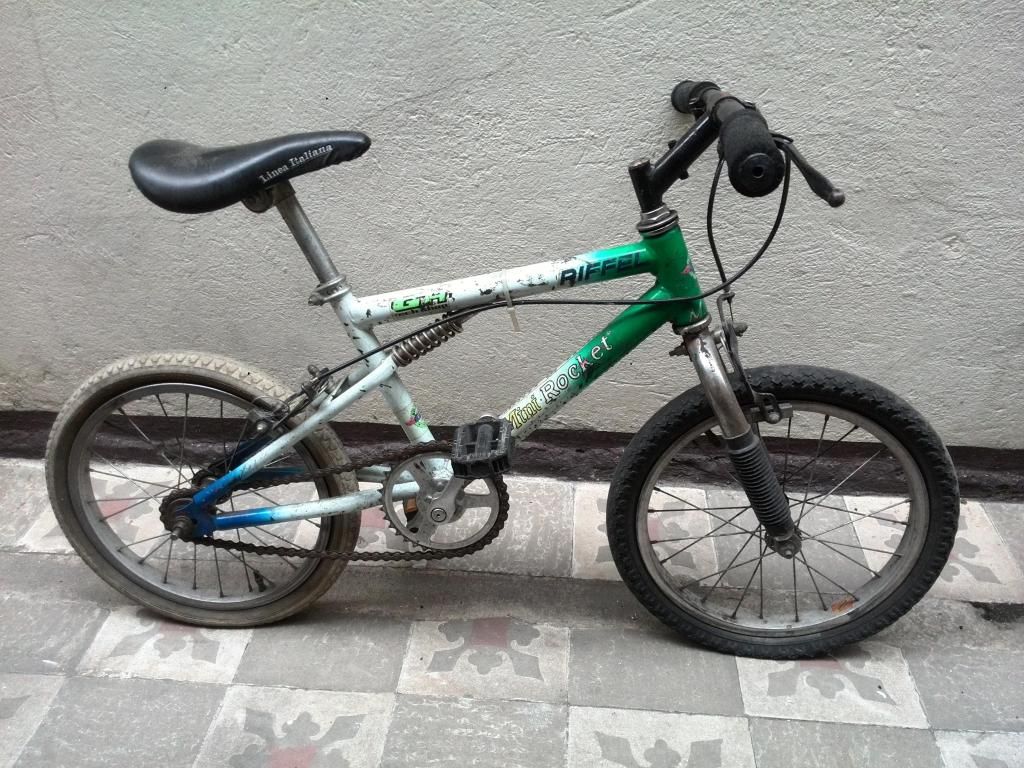 Bicicleta pequeña para niños o niñas