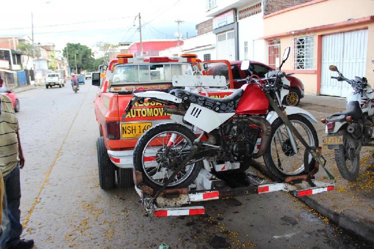 SERVICIO GRUA MOTOCICLETAS DE BAJO Y ALTO CILINDRAJE