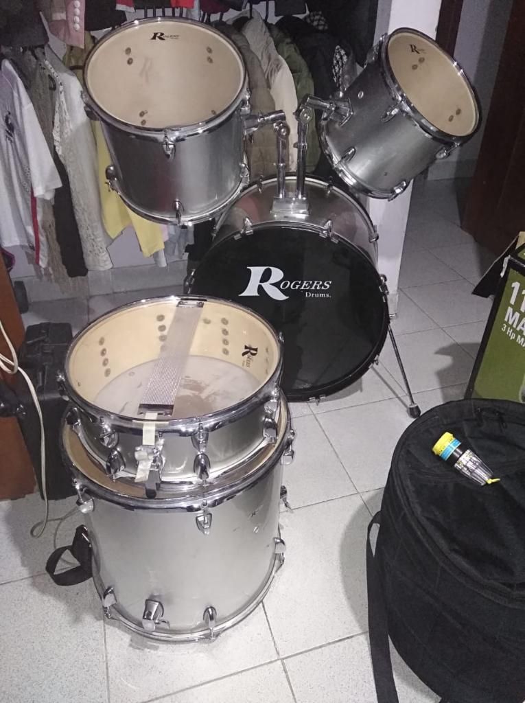 Batería Rogers Drums