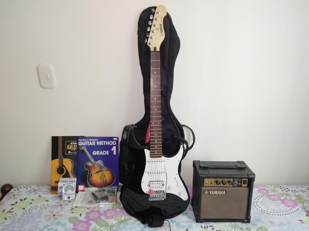 Guitarra Eléctrica Yamaha (EG 112C) Comprada en EE.UU