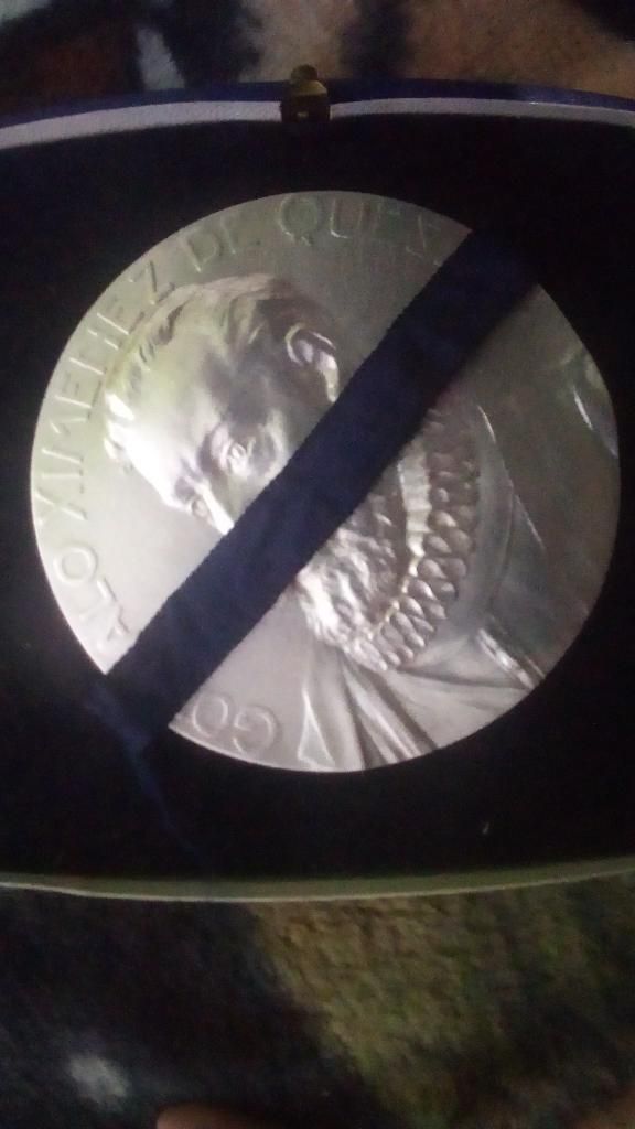 Moneda Medalla Gigante de Plata Maciza