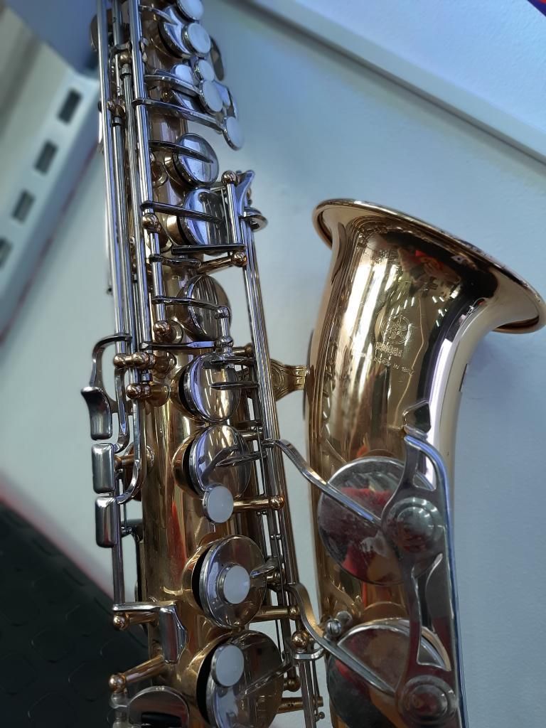 Saxofón Yamaha Yas-26