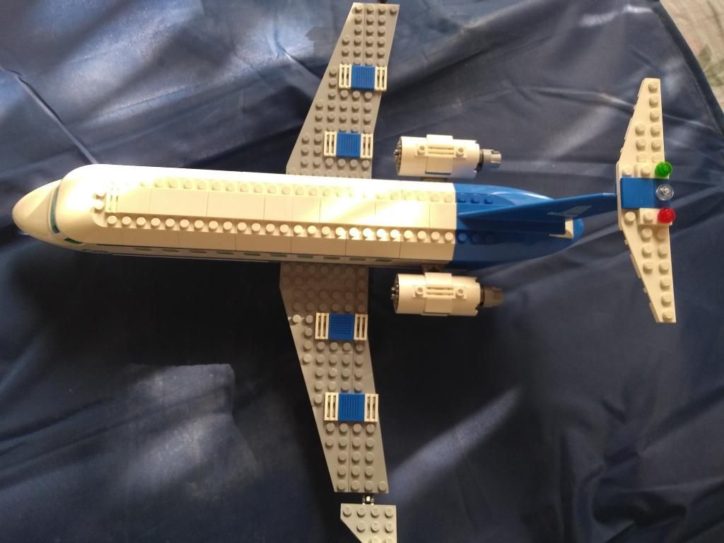 Vencambio Avion Lego 