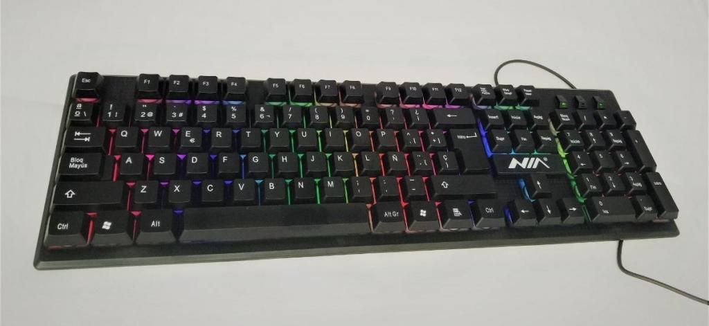 DOMICILIO GRATIS Teclado gamer retroiluminado multicolor led