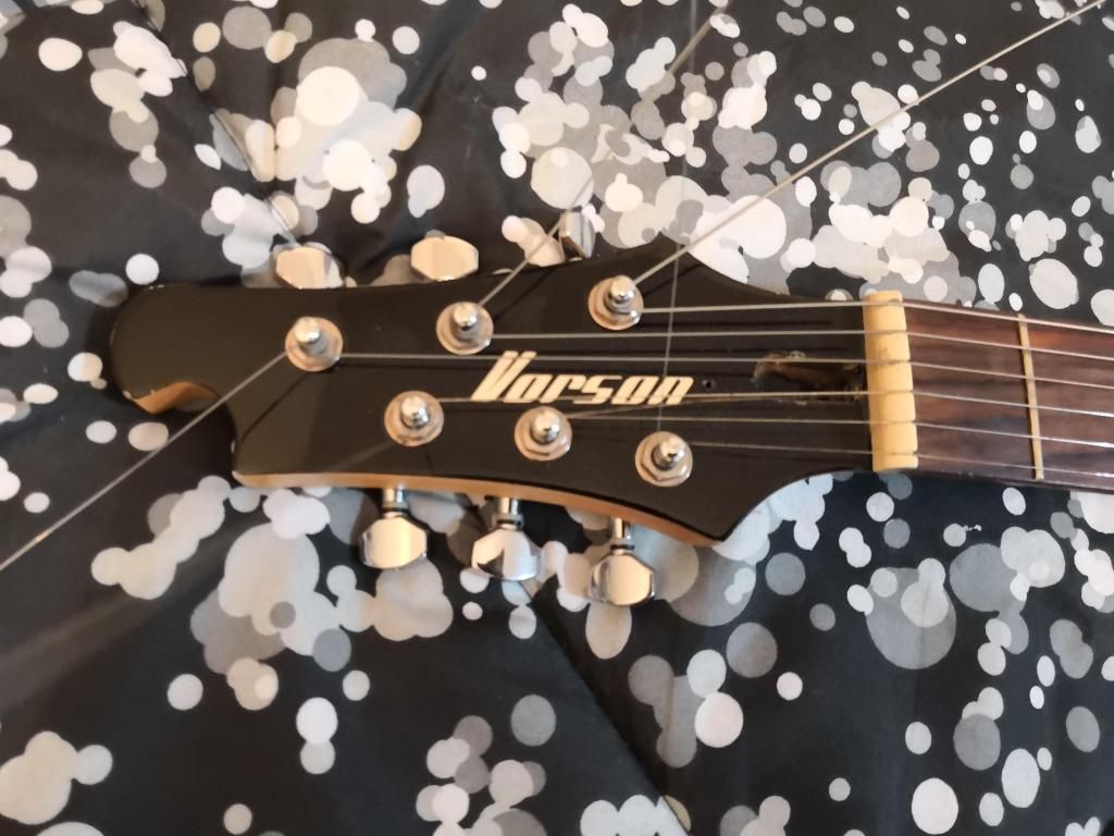 Guitarra Vorson Stratocaster Zurda.