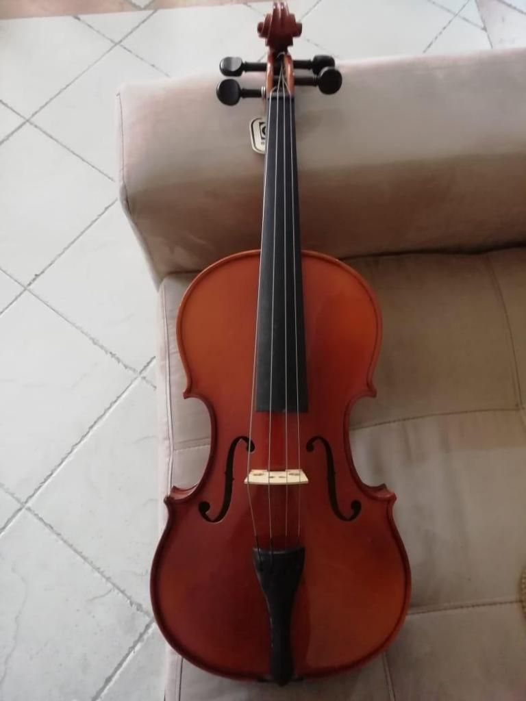 Viola marca Strunal de 39 cm nueva