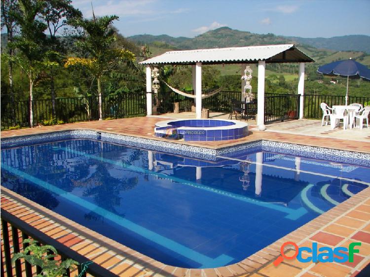 ALQUILER DE FINCA EN CAMBIA - CAP 20 PAX