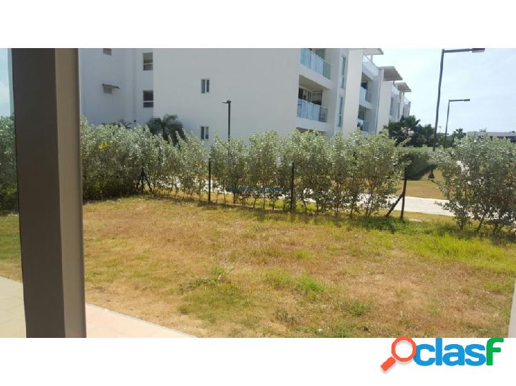 Arriendo apartamento de tres alcobas