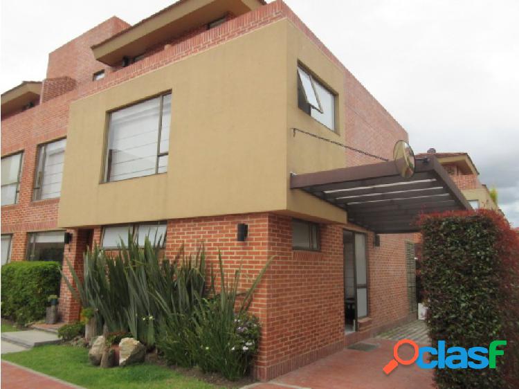 Casa para venta en Bogota conjunto cerrado