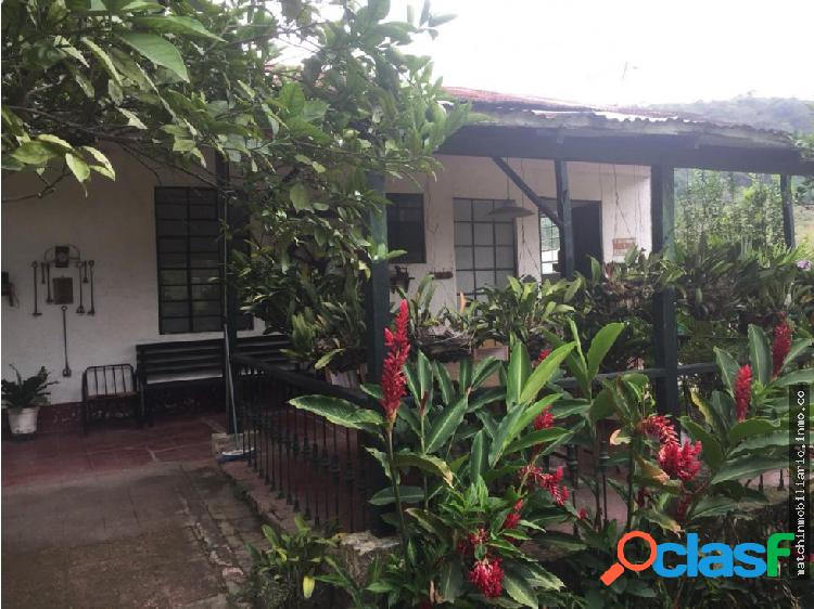 Hermosa y acogedora Finca en la Mesa Cundinamarca