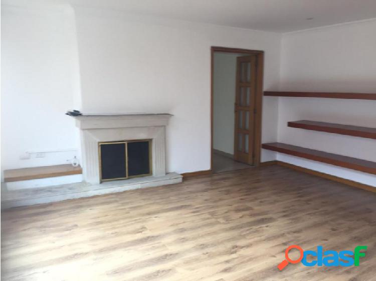 SE VENDE O ARRIENDA APARTAMENTO EN CHICO NAVARRA