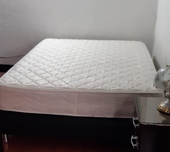 Se Venden 2 Base Cama con Colchon Sprint