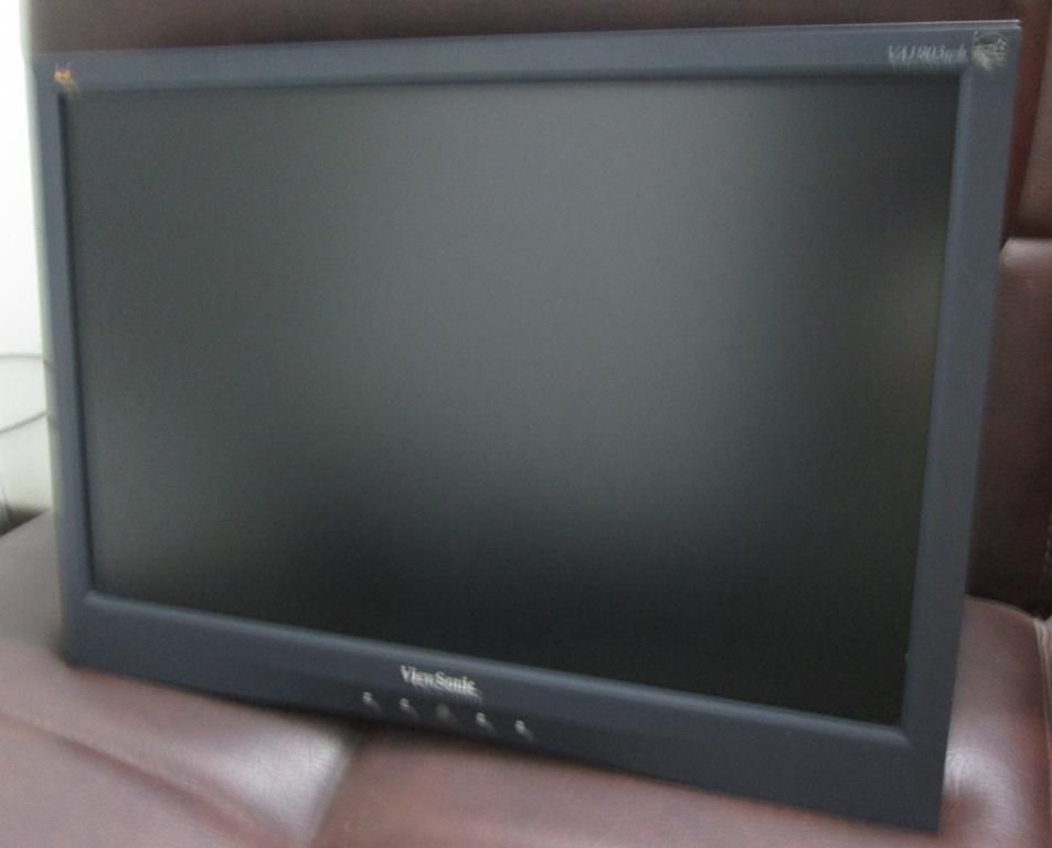 Monitor Viewsonic LCD de 19 pulgadas