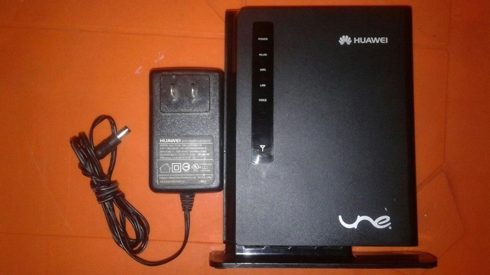 Router modem Huawei e de une, Buen estado