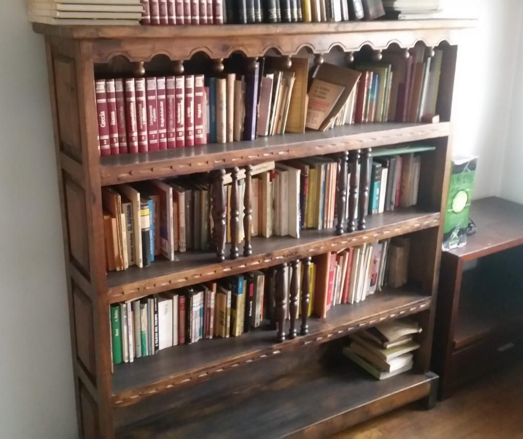 Biblioteca en madera
