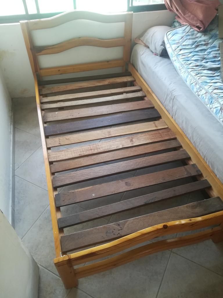 Cama Sencia