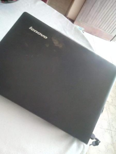 Laptop Lenovo 14''