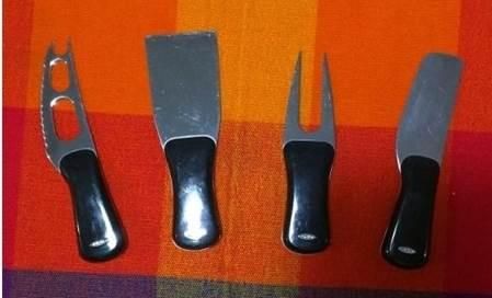 SET DE 4 UTENSILIOS OXO PARA CORTAR QUESOS