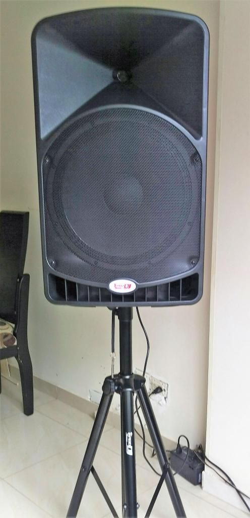 Cabina Activa Pro Dj 15