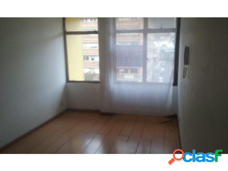 ARRIENDO APARTA ESTUDIO CENTRO