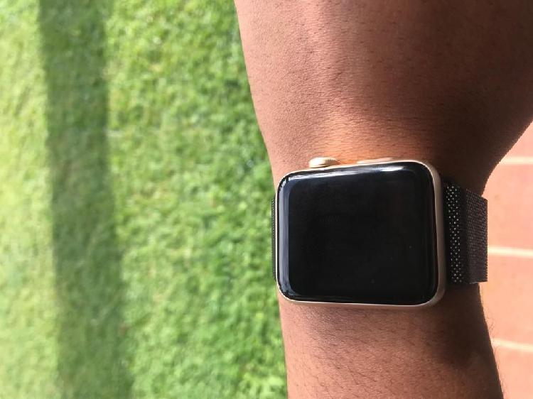 Apple Watch series 2 42 mm como nuevo