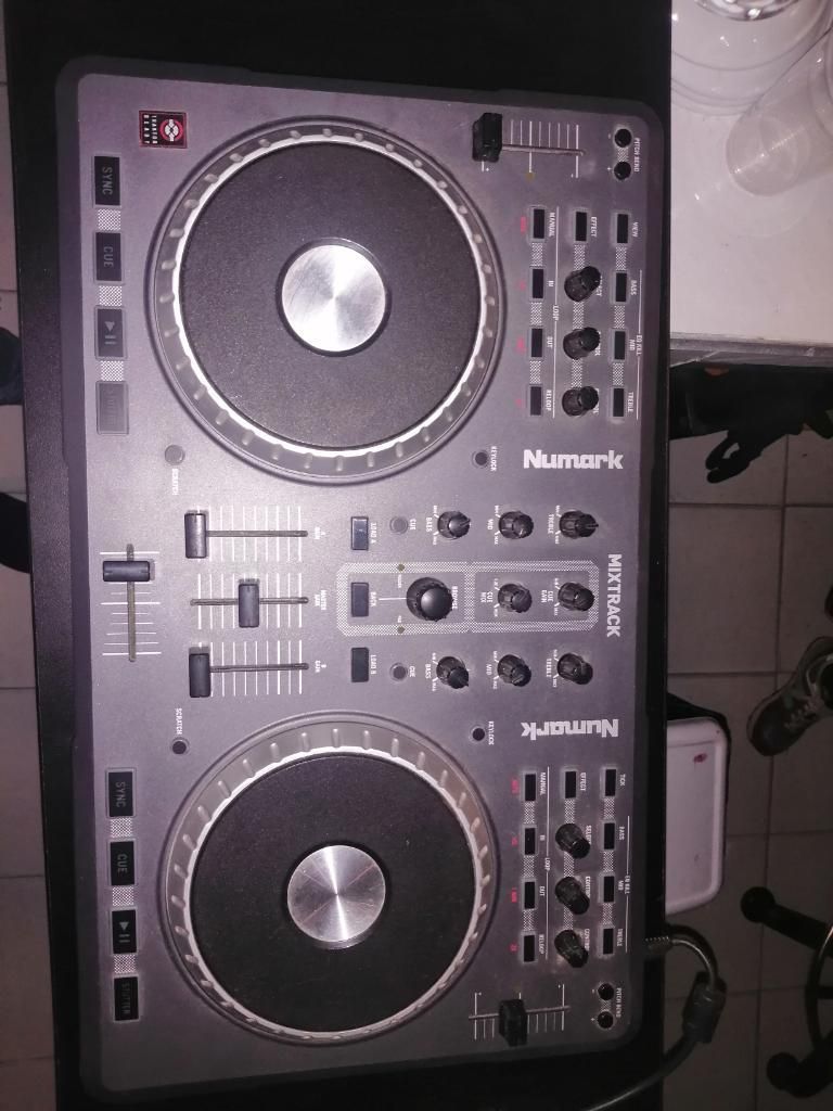 Djs Mixtrach Numark