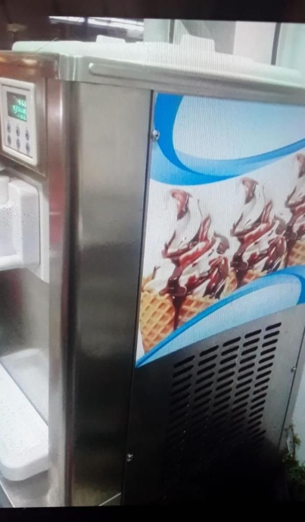 Maquina de helados cremosos