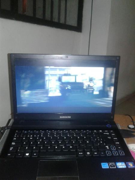 Laptop I5 Samsung, 8 de Ram Ddr 3