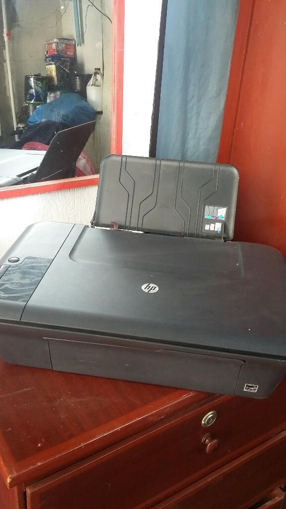 Impresora HP  sin cartuchos.