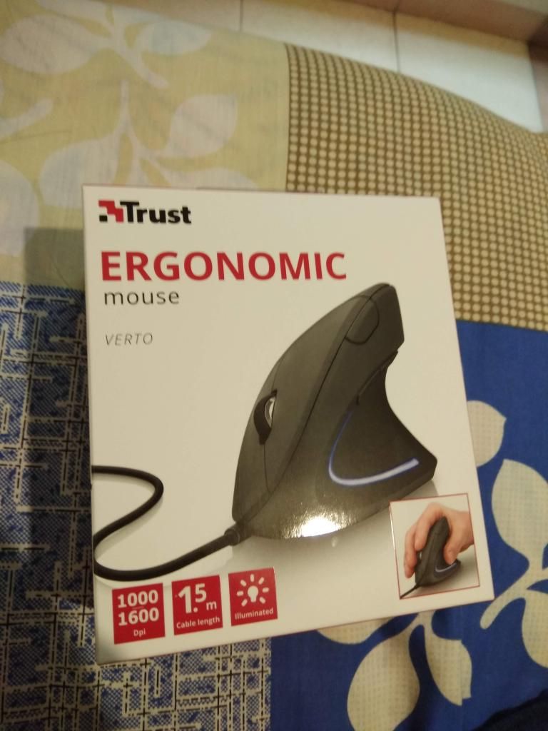 Mouse Trust Ergonómico Alambrico