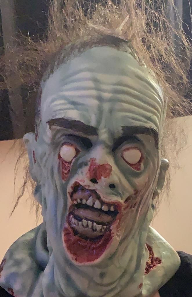 Mascara Zombie Realista