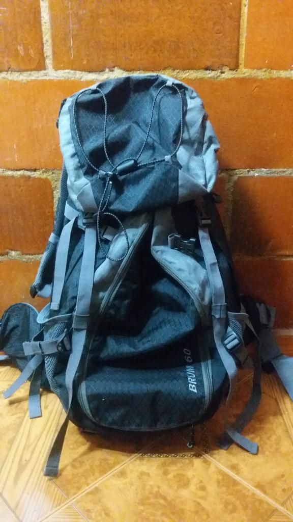 Morral Brum 60l de Totto.