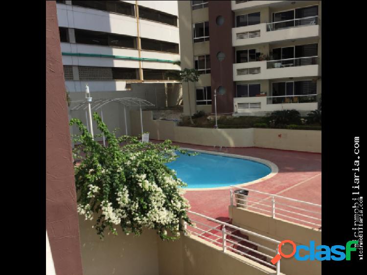 VENDO APARTAMENTO EN MIRAMAR